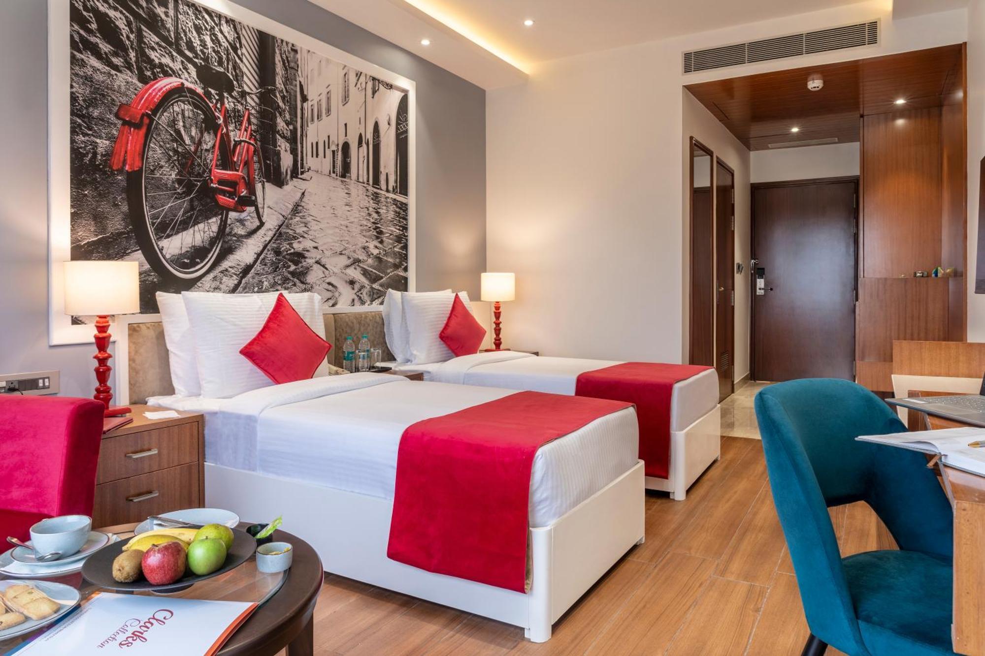 Clarion Hotel Dehradun Buitenkant foto